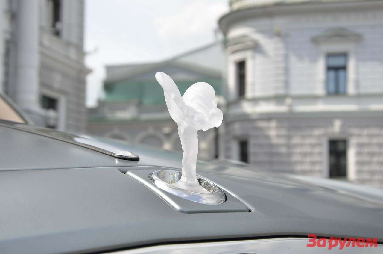 В Москве показали Wraith - самый быстрый Rolls-Royce  