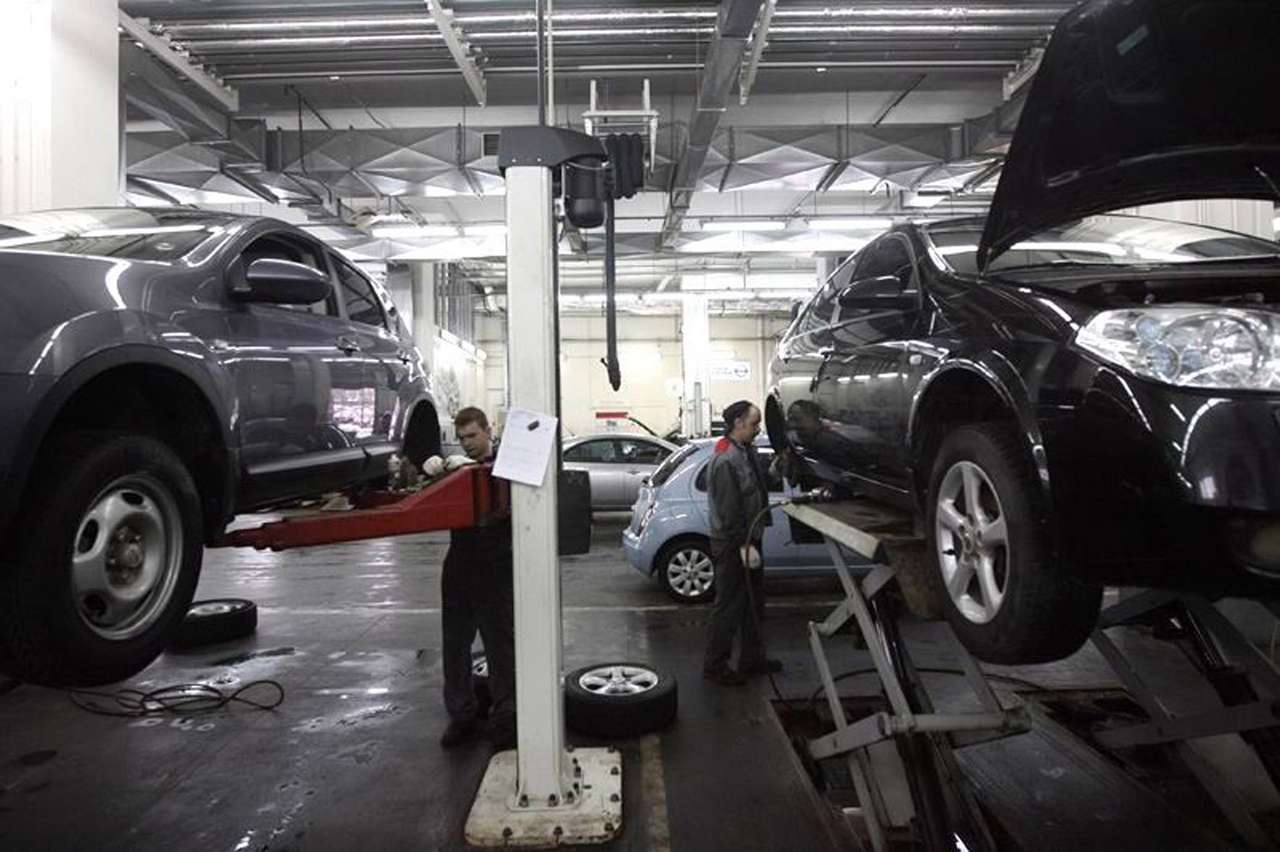 Дилеры: снижение стоимости запчастей поможет выстоять бизнесу