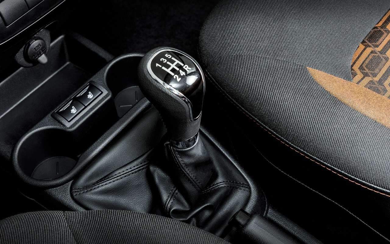 Неожиданно: эти бренды уже почти не продают машины на «механике»