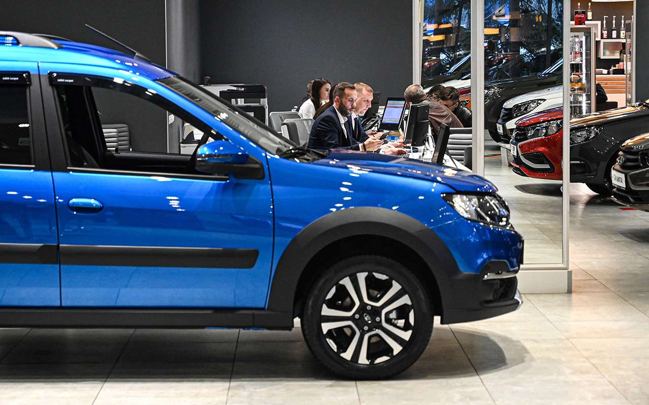 Только одна марка авто показала рост продаж: и это не Lada