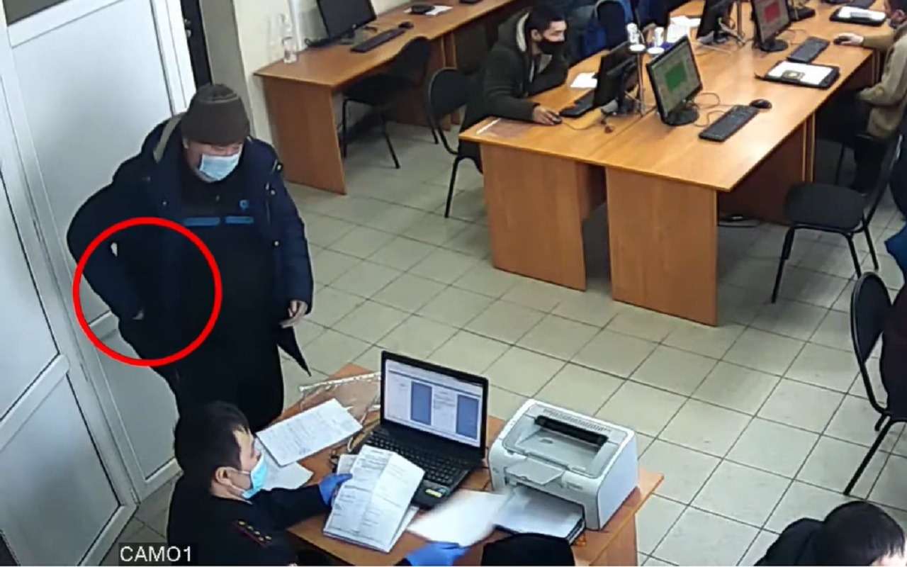 Можно ли сдать экзамен ПДД за другого человека? (видео)