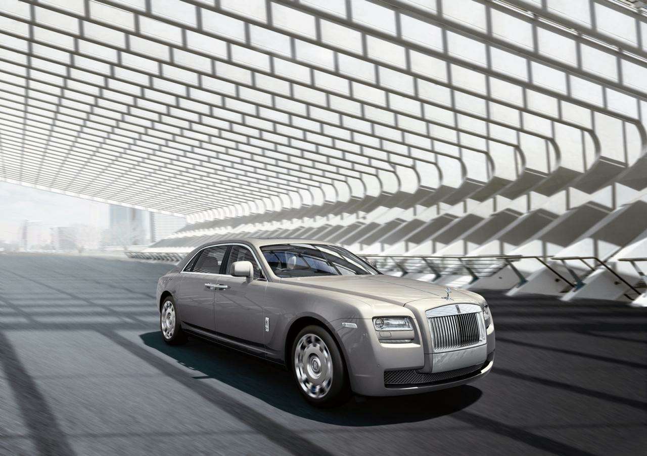 Rolls-Royce Ghost  ( Long Wheelbase )