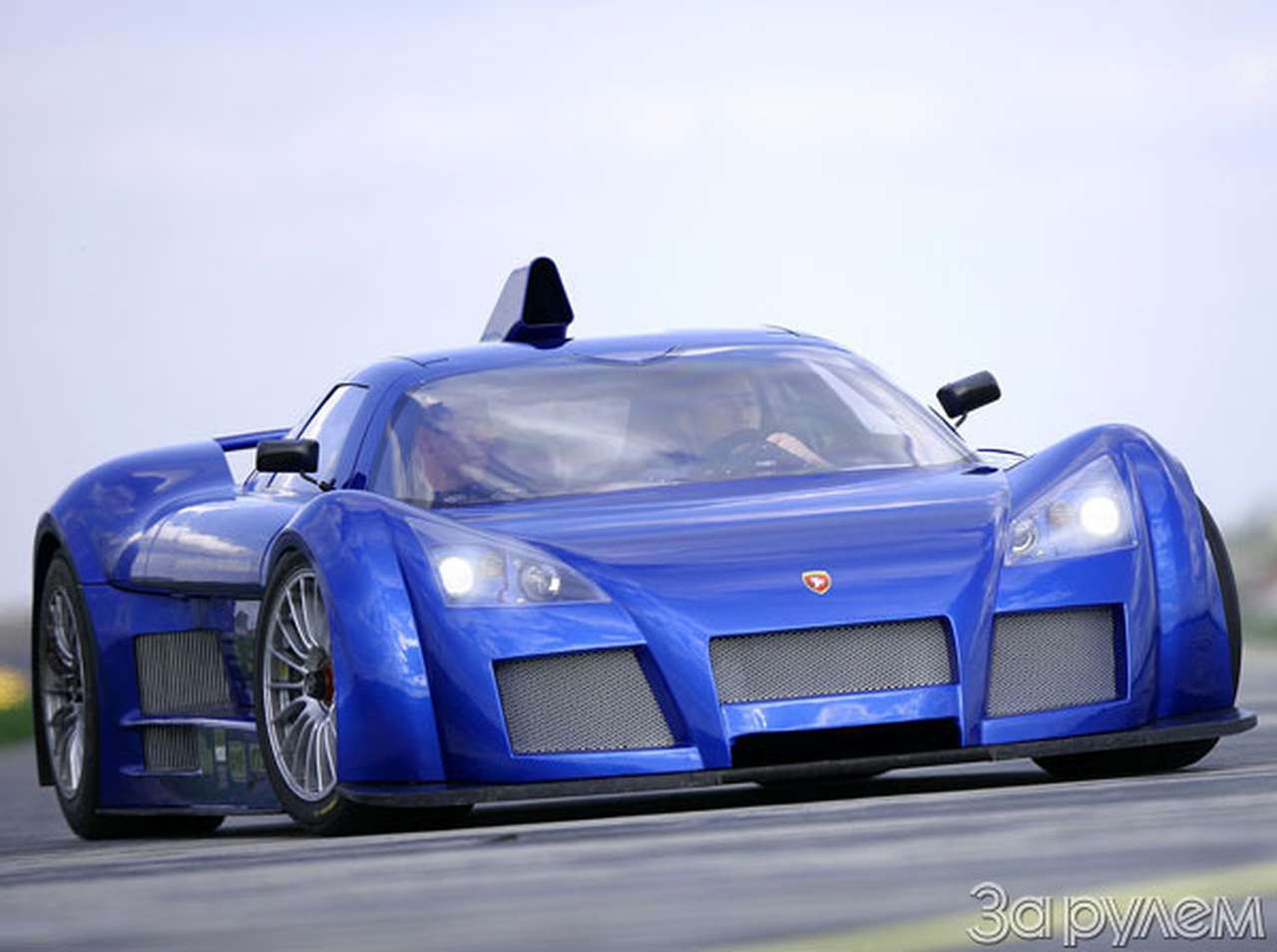 Gumpert Apollo. Новый суперкар, способный затмить все остальные