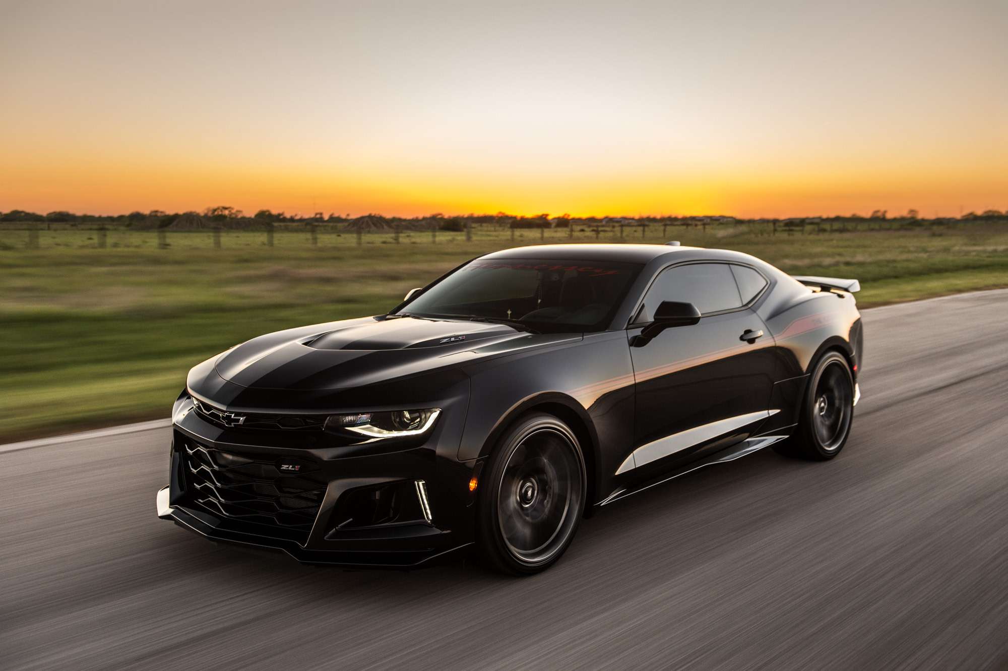 Chevrolet Camaro zl1 черный