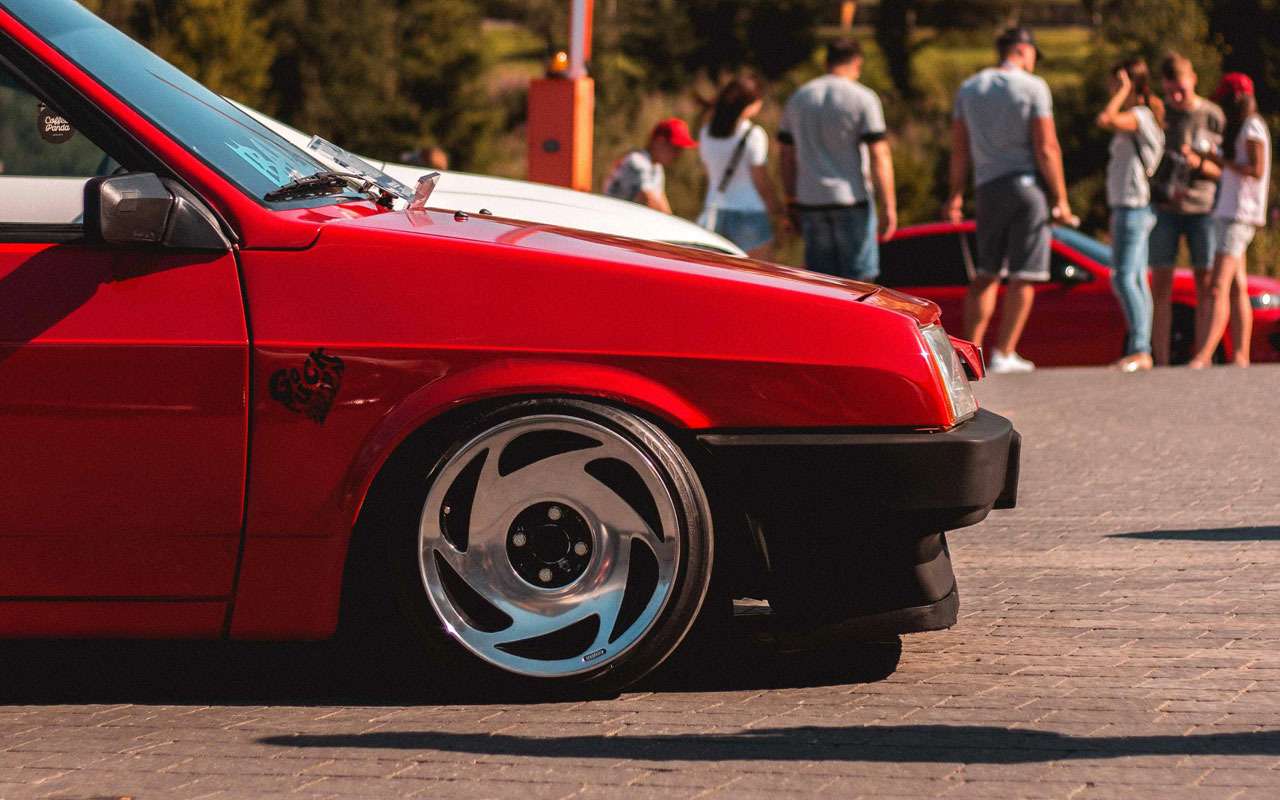 Проверено «За рулем»: новые тормозные колодки для Лад