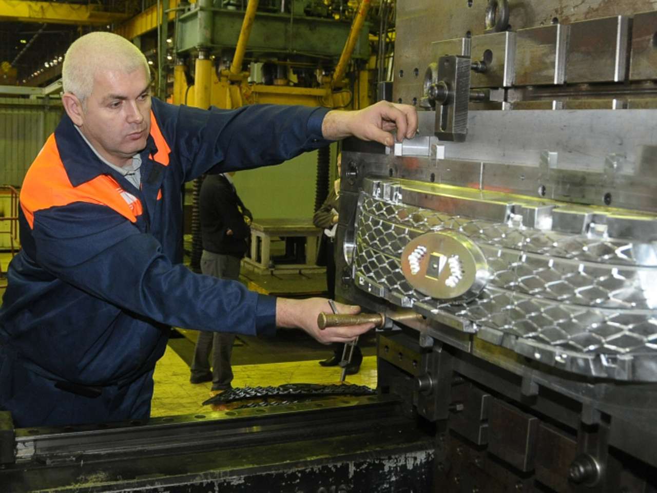 Волжский машиностроительный завод превратился в «дочку» АВТОВАЗа