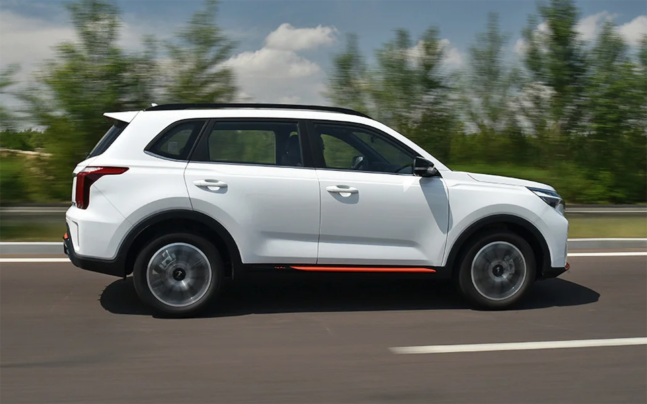 Дешевле китайских: в Россию завезли сразу три новых кроссовера из Кореи