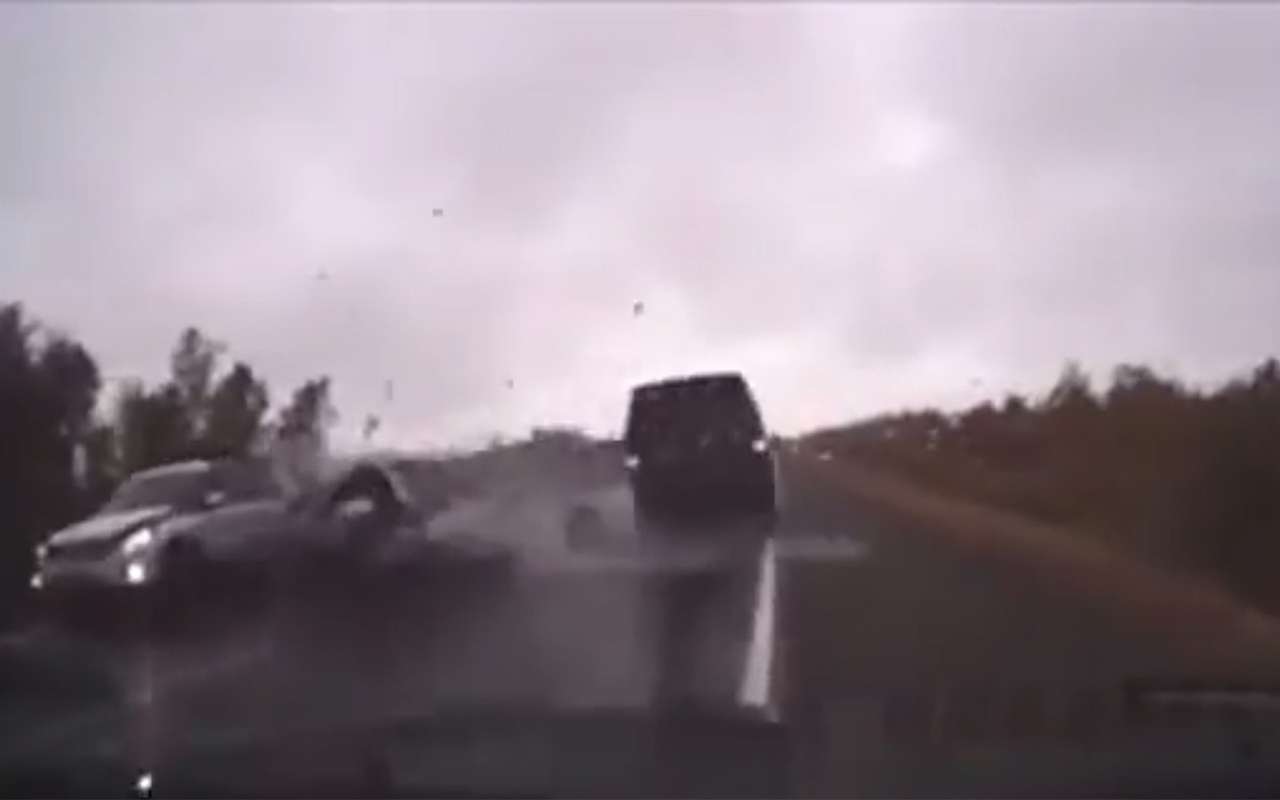 Смертельное ДТП с кортежем на встречке: пострадал генерал ВДВ