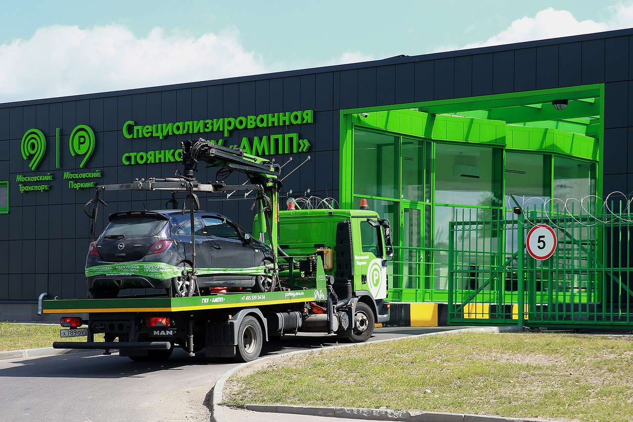 Это как у них получается? - московские парковки приносят одни убытки
