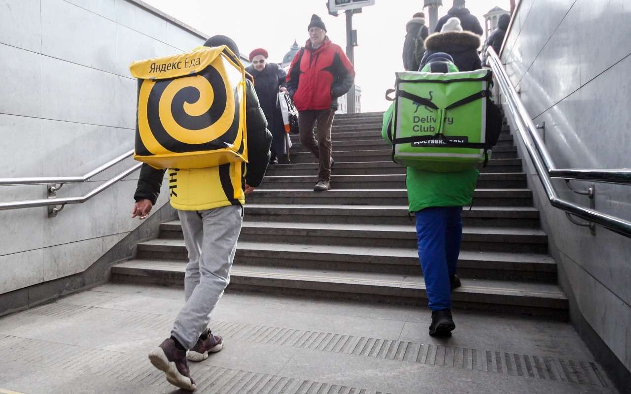 Эксперт объяснил, как заставить таксистов и курьеров переходить в другие сферы