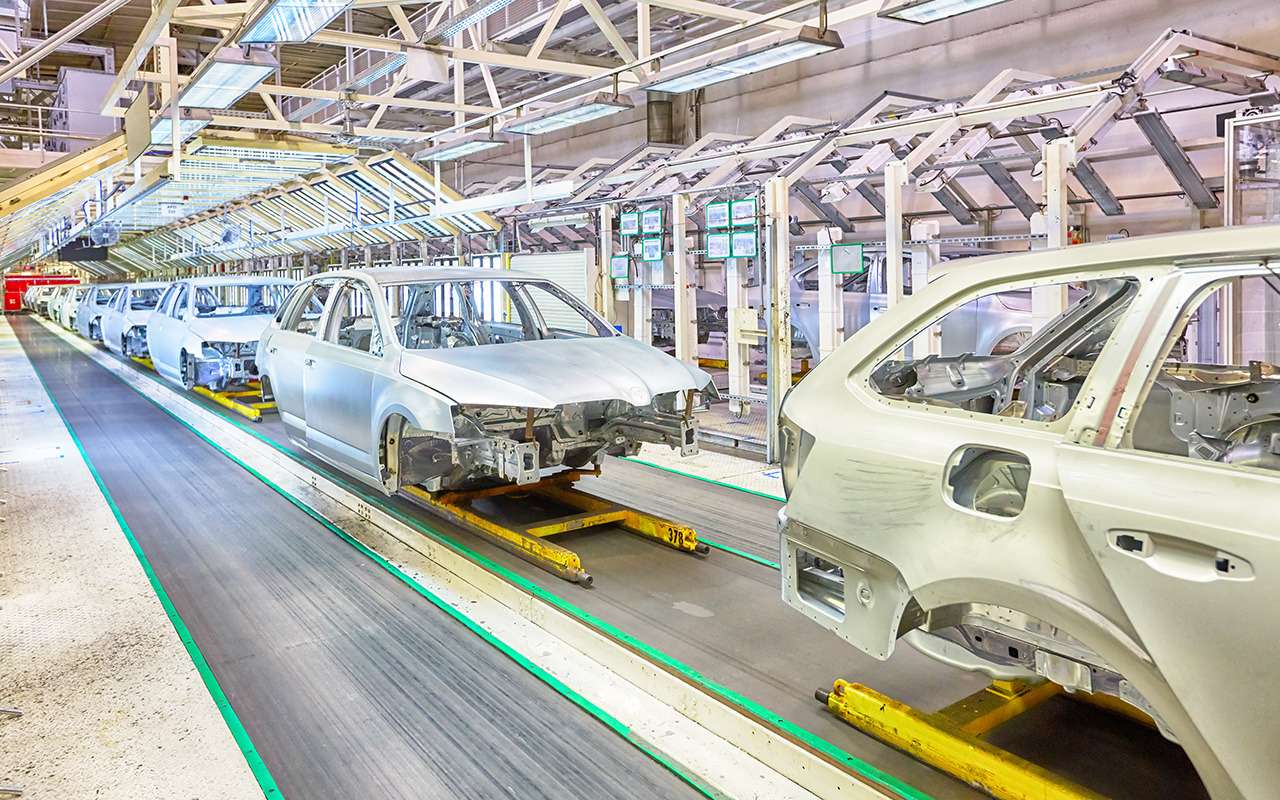 Цех автомобильного завода