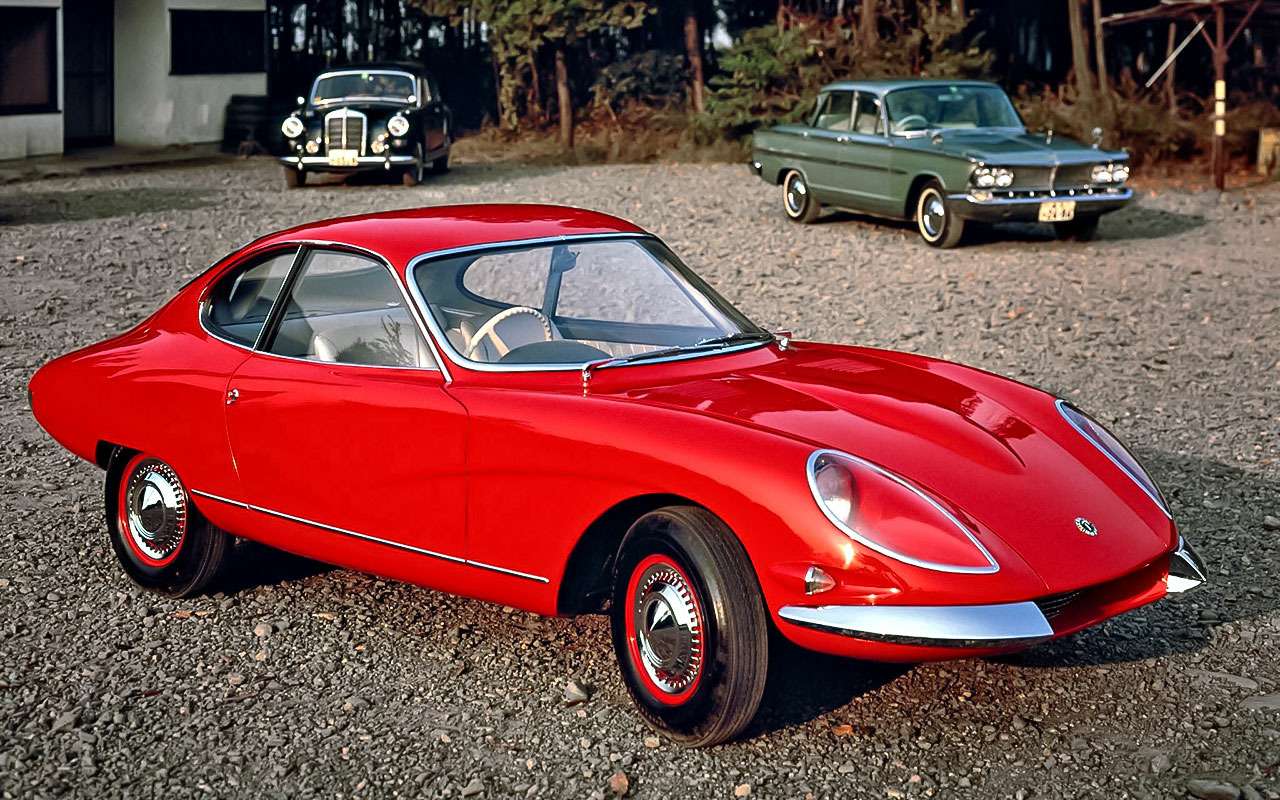 Nissan Prince Sprint 1900 Prototype (1963). Хороша! Но про эту машину очень мало информации. Известно, что она — совместный продукт Ниссана и фирмы Sprint перед их слиянием. Над обликом работал ведущий дизайнер Bertone Франко Скальоне (линейка концептов B.A.T., также разработал множество Alfa Romeo). К этому иногда добавляют, что стиль концепта позже частично переняла знаменитая модель Nissan Skyline.