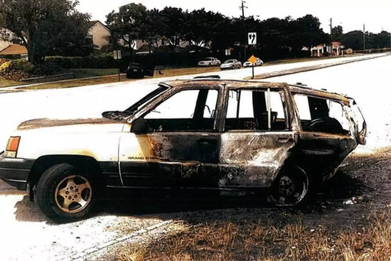 Chrysler не собирается отзывать пожароопасные Grand Cherokee