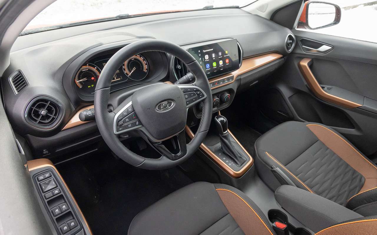 Забрали новую Искру у дилера — первые впечатления