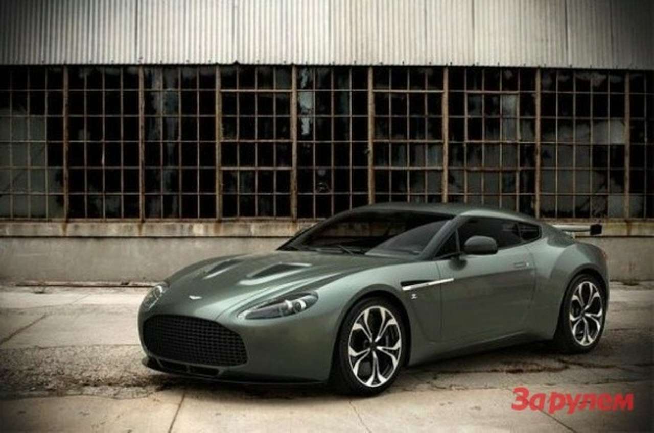 Англичане начали официально вести бизнес в Поднебесной три года назад