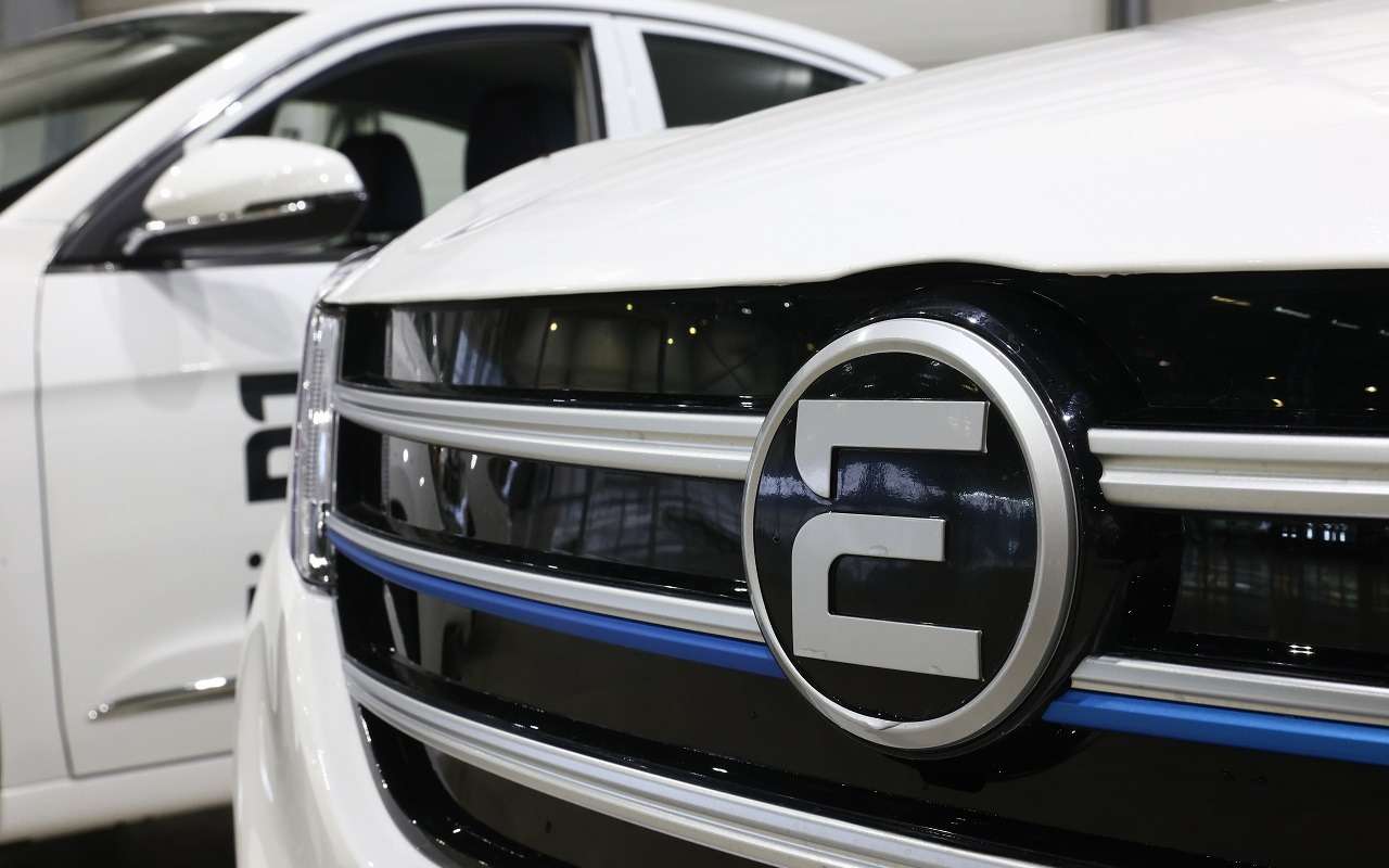 Дисконт в полмиллиона на новые машины — автопроизводитель объявил скидки