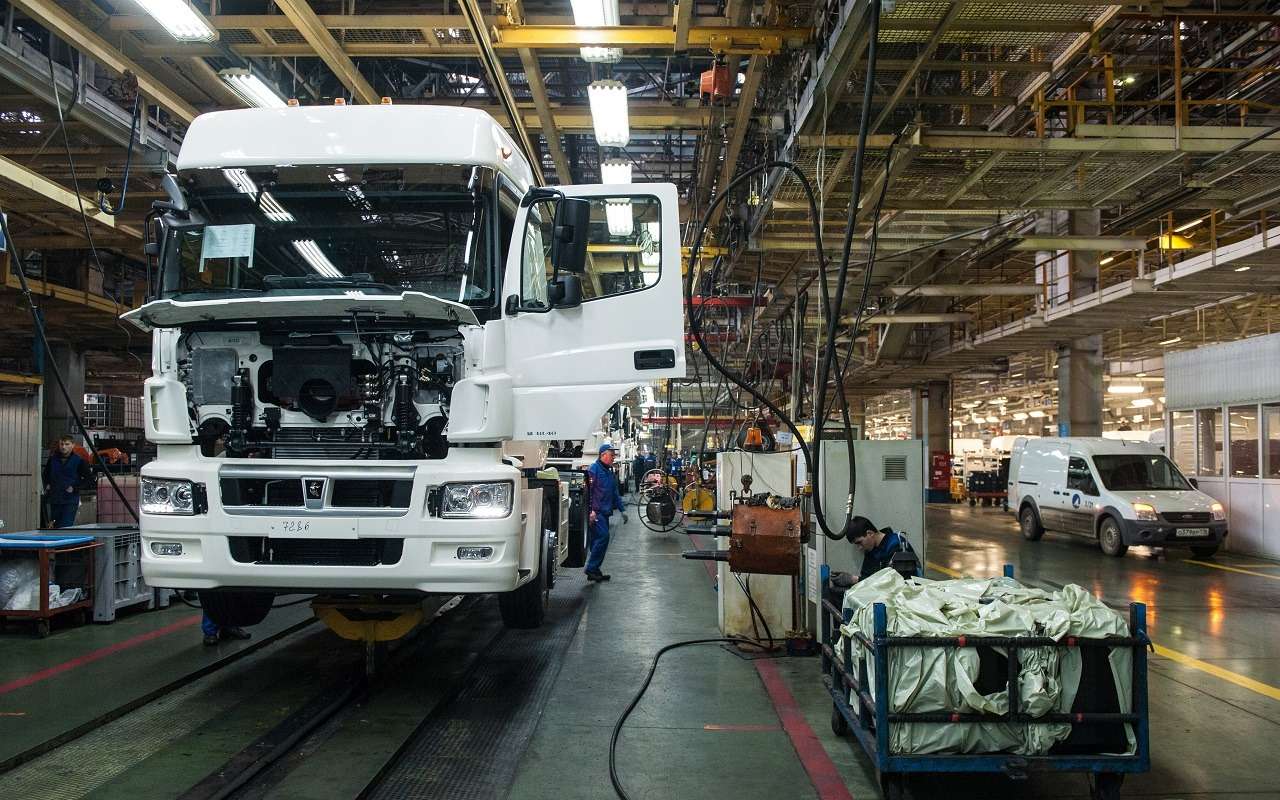 КАМАЗ не перейдет на трехдневную рабочую неделю