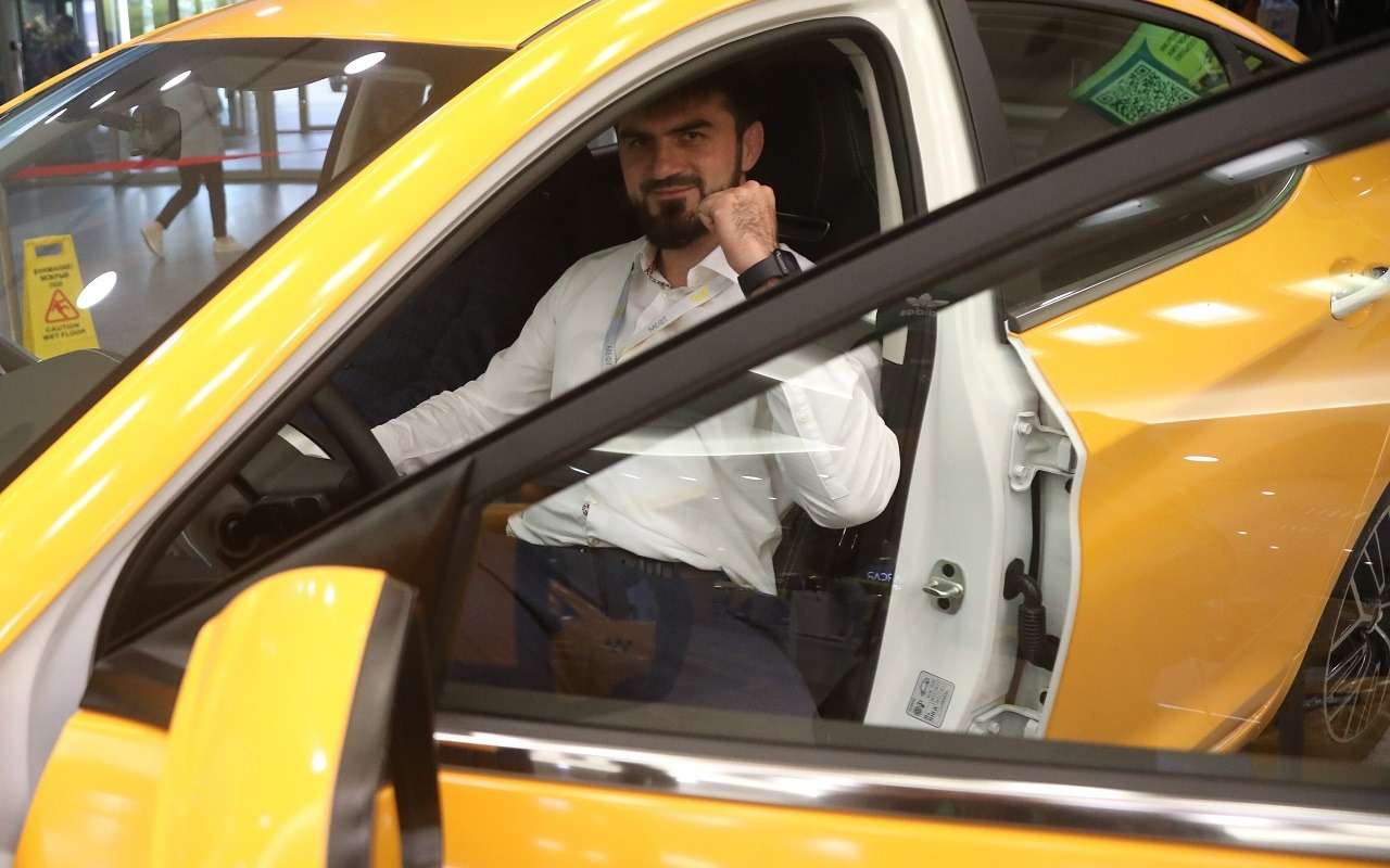 Таксисты стали хитрее: как продают укатанные автомобили со скрученным пробегом