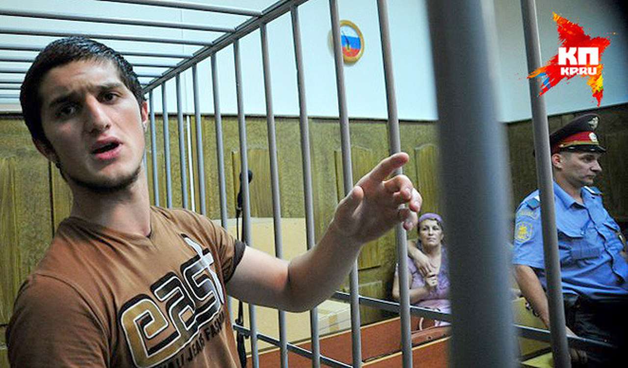 Кавказцев, избивших мотоциклиста, отправили в СИЗО на два месяца