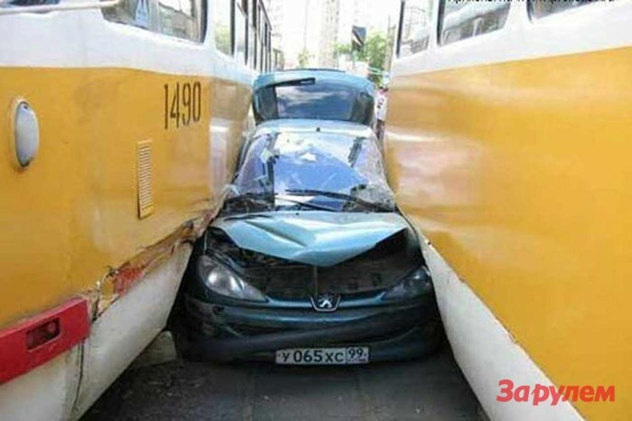 На месте аварии: задержка рейса