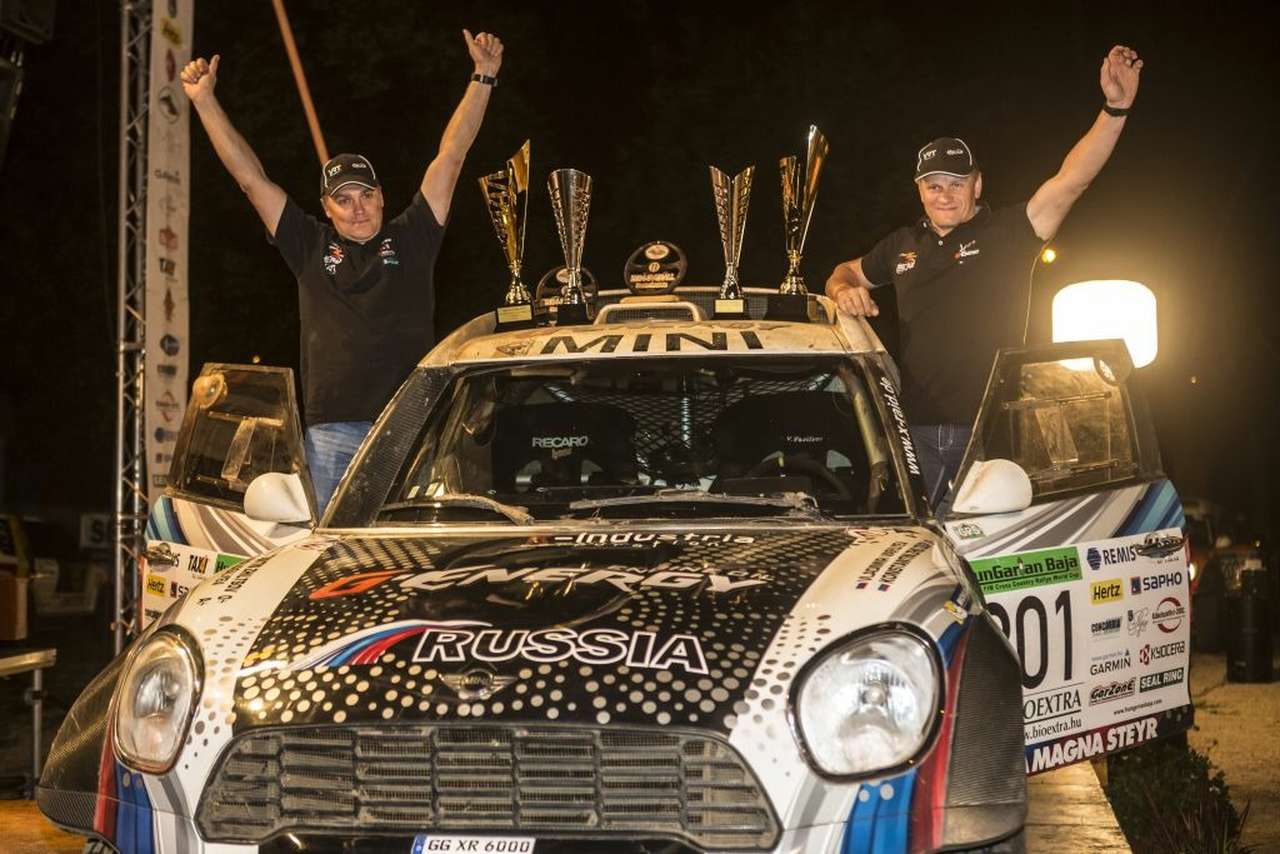 Владимир Васильев / Константин Жильцов (G-Energy Team) на финише бахи Венгрии.