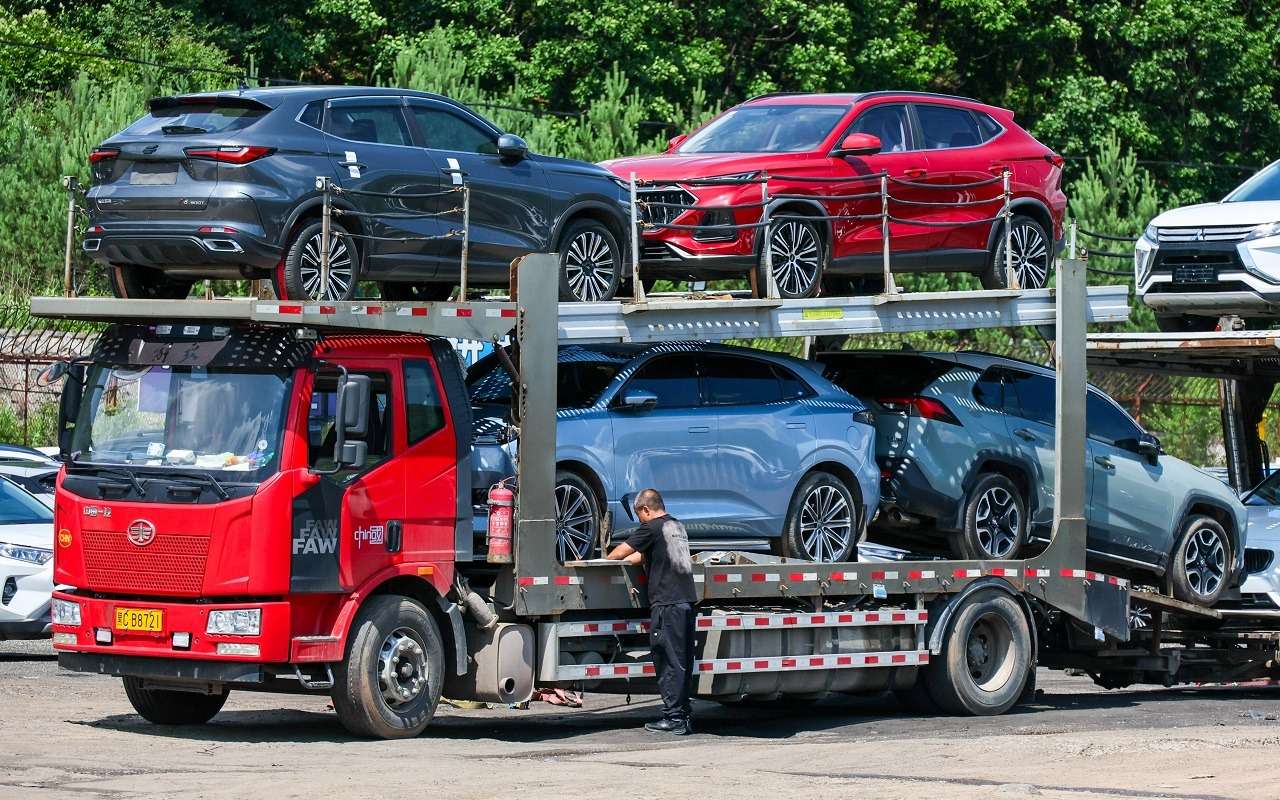 Дилеры призвали отменить утильсбор для машин из КНР с целью прихода новых игроков