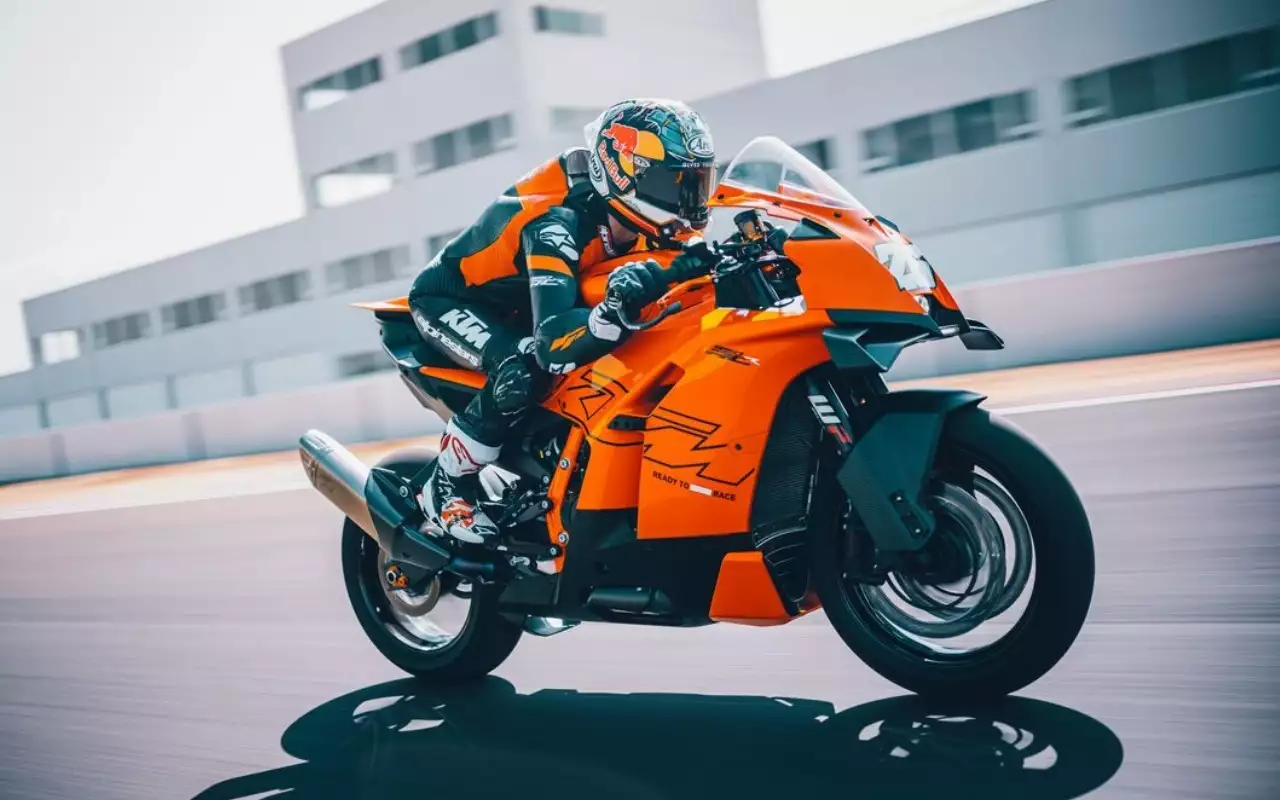 К началу мотосезона: в РФ официально привезут две крутые модели