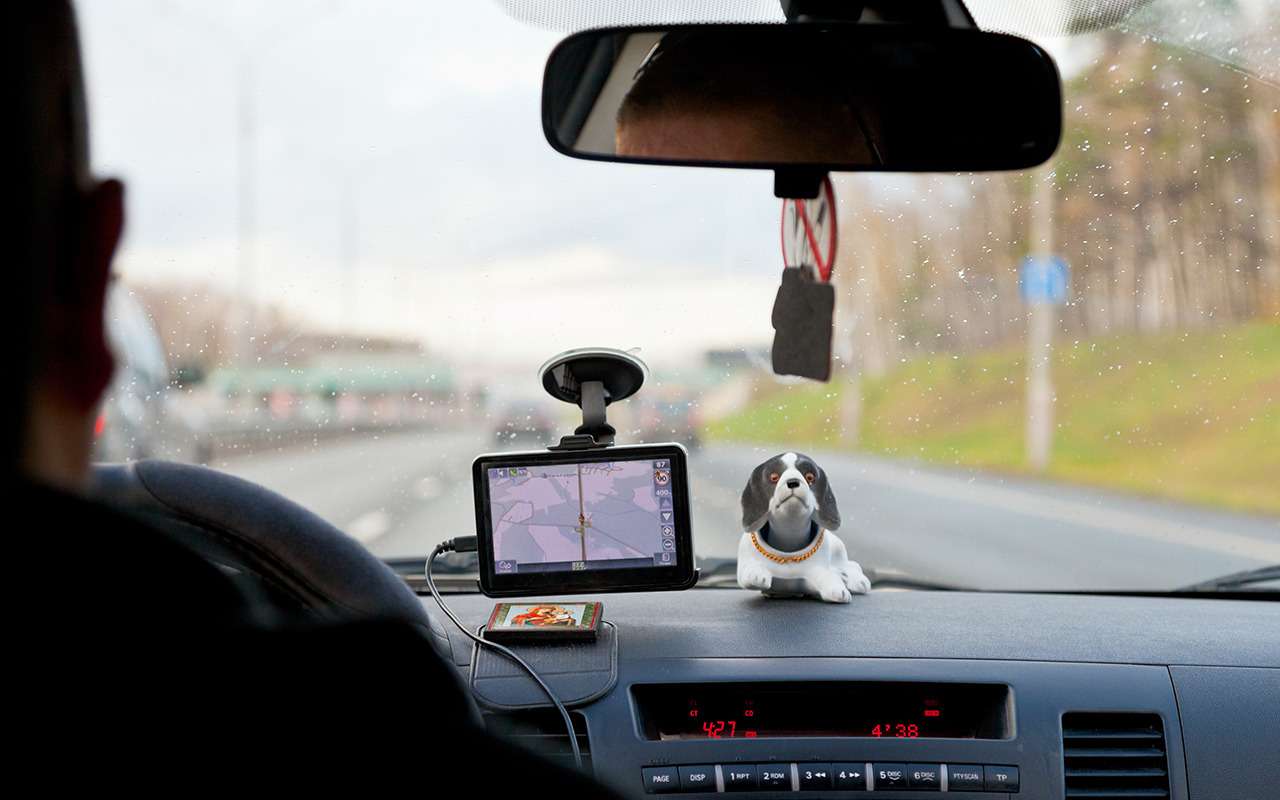 Стало известно, сколько водителей разговаривают со своими авто