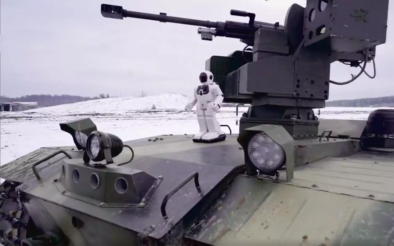 Бесконечный дозор: тест-драйв боевого робота «Нерехта»