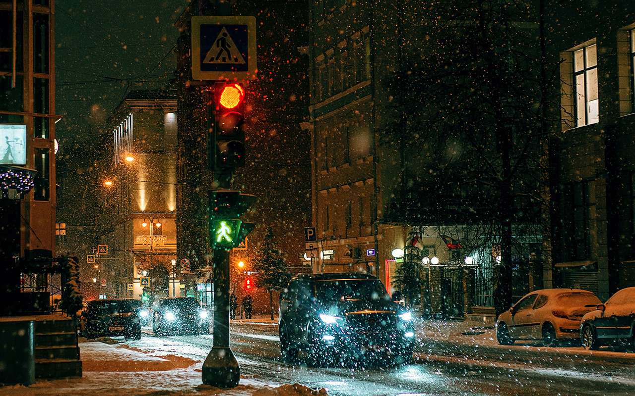 Снегопад вечером