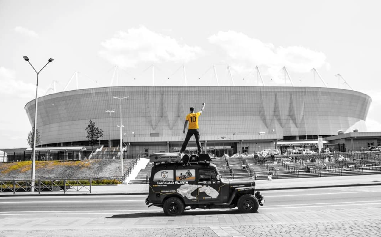 Бразильцы приехали на ЧМ в Россию на раритетном Виллисе