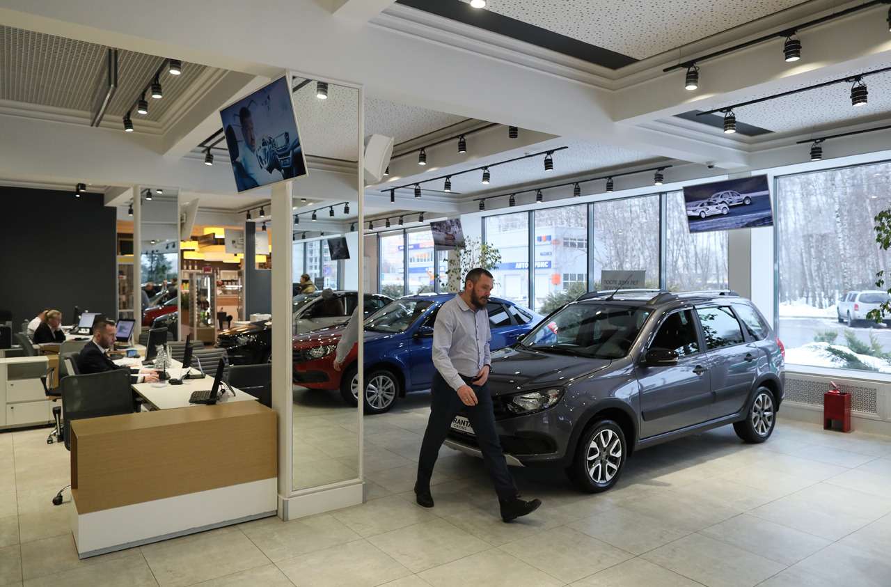 Глава АВТОВАЗа рассказал о запасах машин у дилеров
