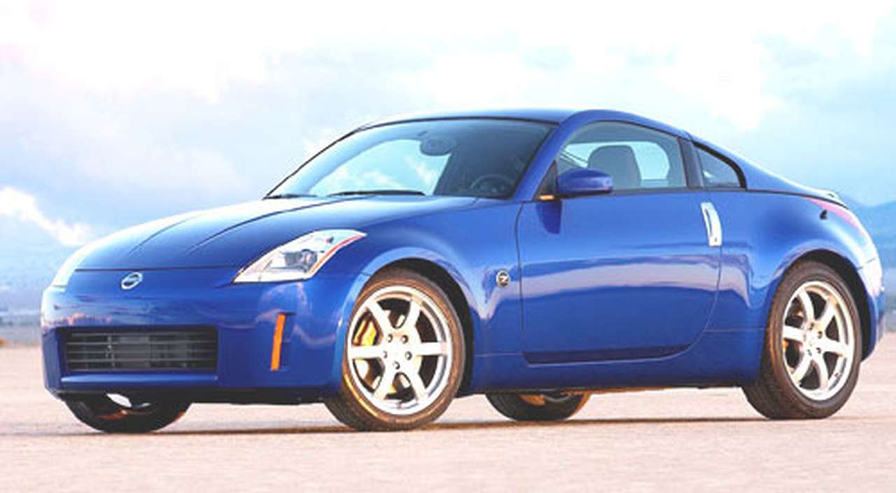 Nissan стал автомобилем года