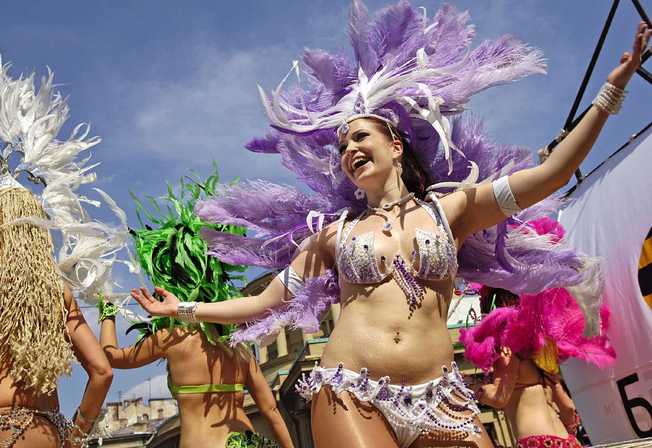 Десятки улиц перекроют в центре Москвы 13 и 14 октября