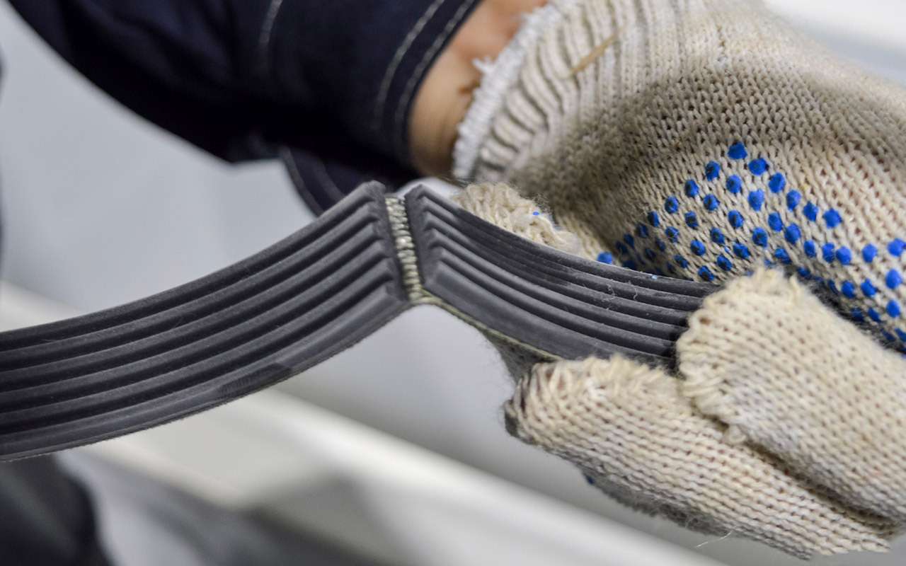 После заморозки ремни становятся очень хрупкими.