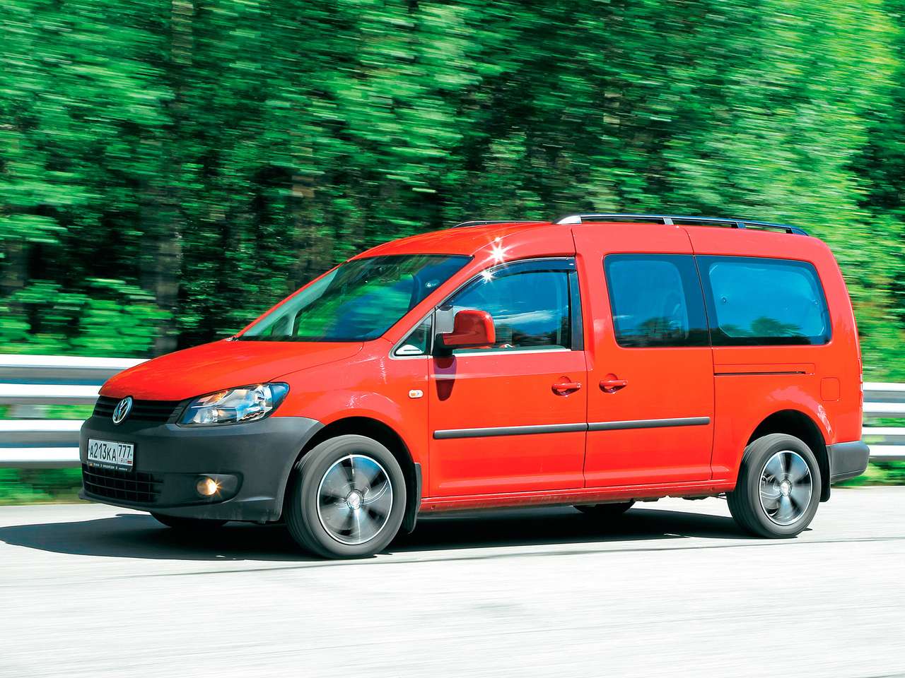 Volkswagen Caddy: каблучок-сундучок