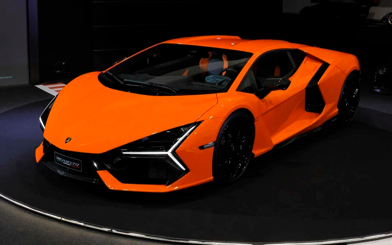 В России уже продают новейший флагман Lamborghini!
