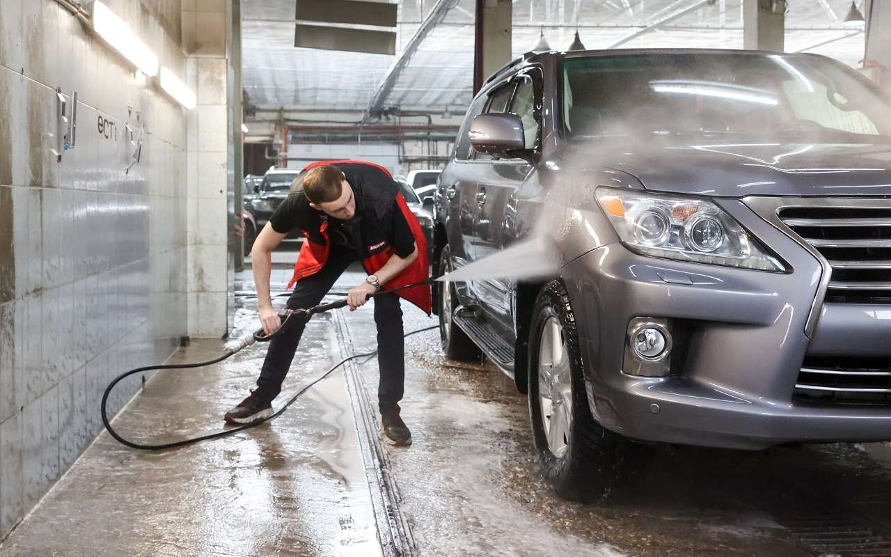 Продлят жизнь мотора и подвески: эти процедуры нужно сделать с машиной весной