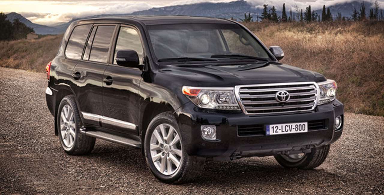 Чиновники откажутся от дорогих авто в пользу «такси»