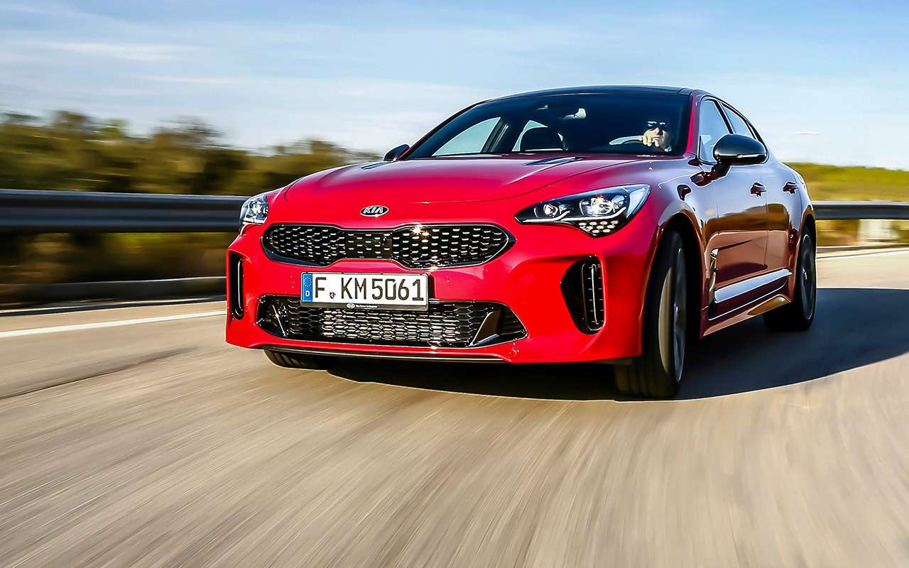 Kia Stinger и Skoda Superb: тест быстрых лифтбеков