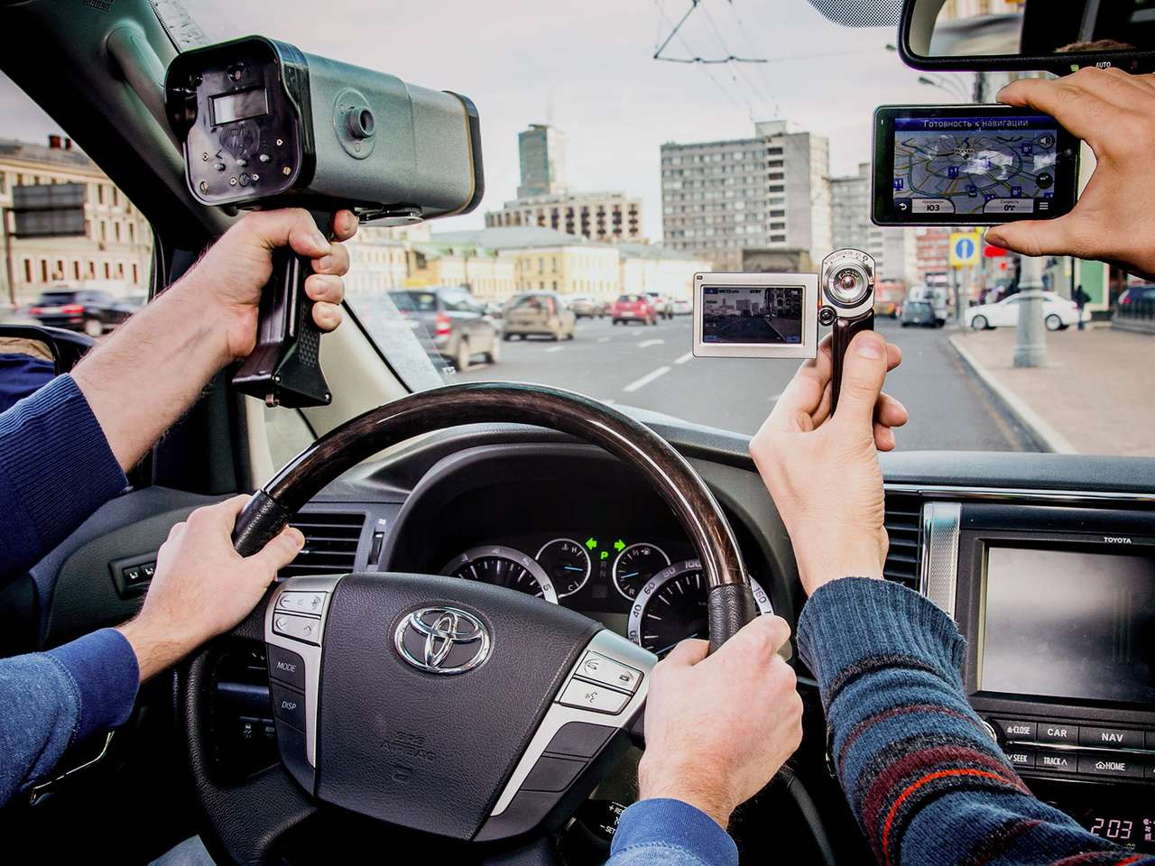 Рейтинг топовых видеорегистраторов: в одном флаконе