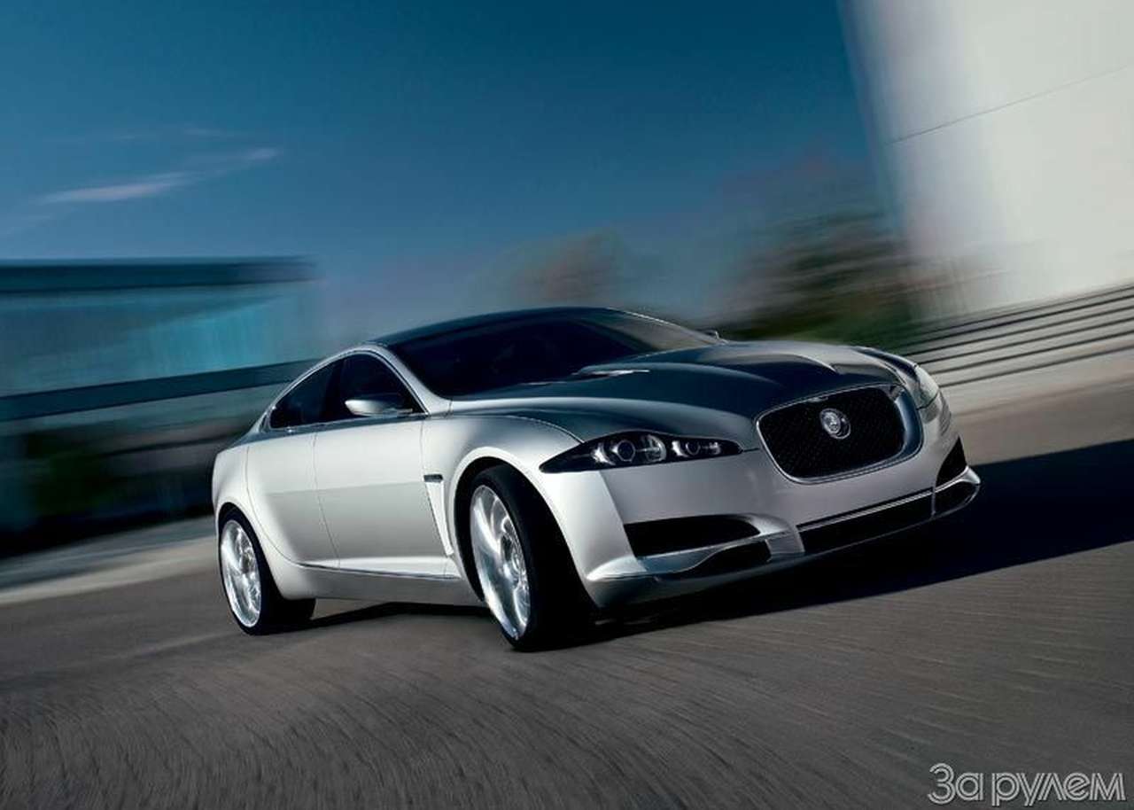 Концепт-кар Jaguar C-XF представлен на автосалоне в Детройте в 2007 году.  