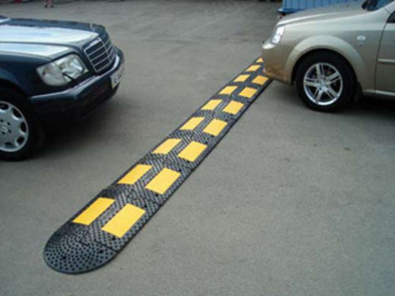 В Москве незаконных «лежачих полицейских» столько же, сколько легальных