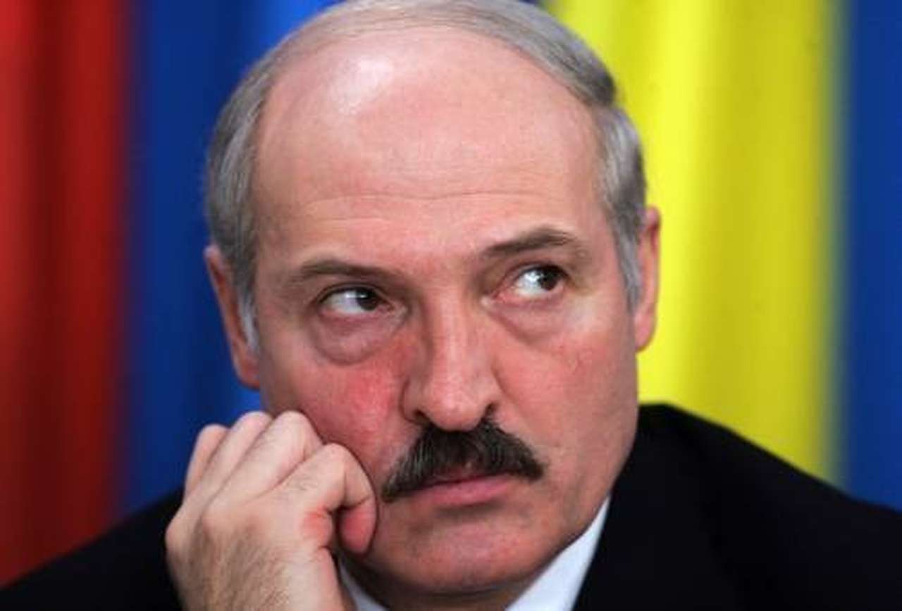 Лукашенко дал задний ход объединению МАЗа и КАМАЗа 