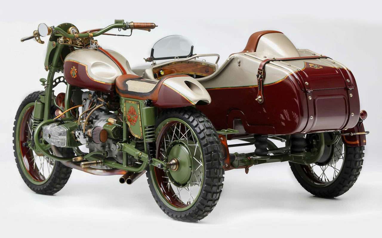 Ural Red October LE