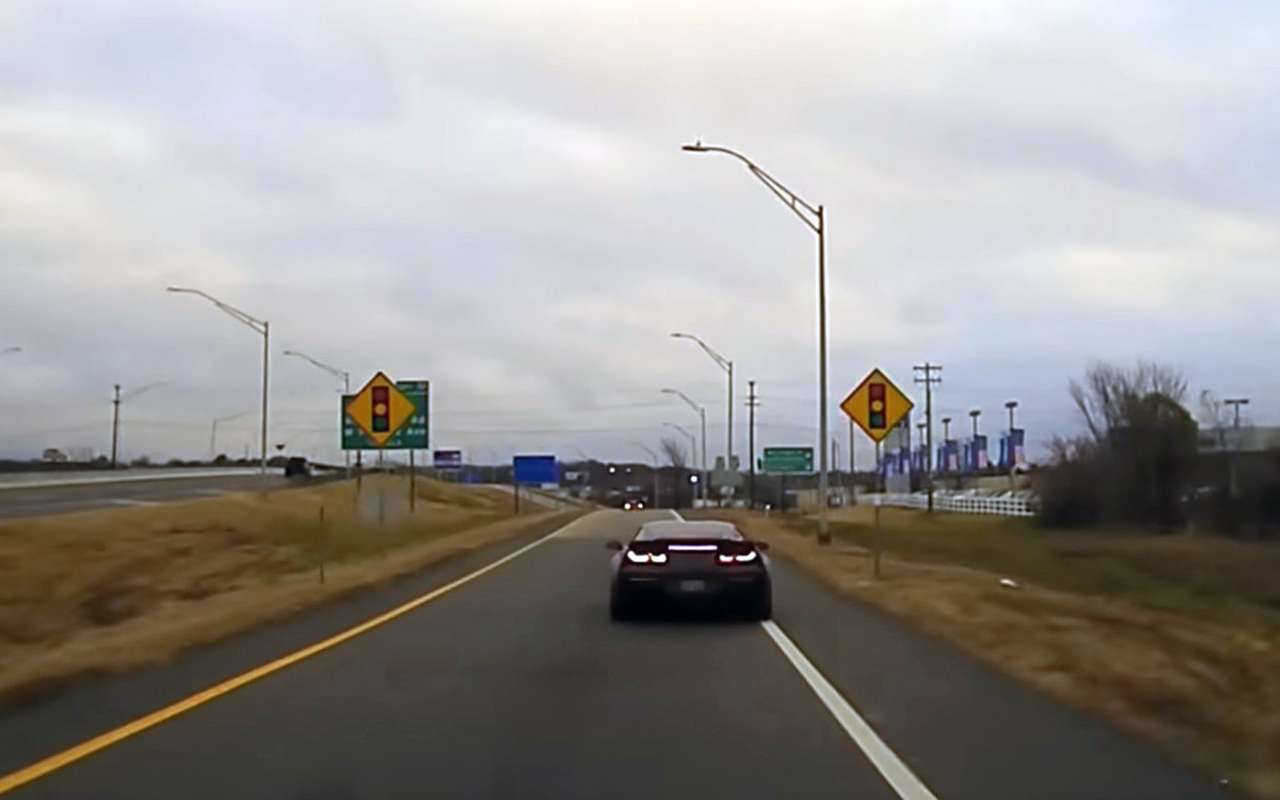 Этот Corvette исчезает, словно призрак