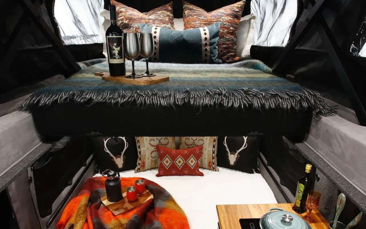 Автодом на базе Mercedes-Benz Sprinter от Exclusive Outfitters