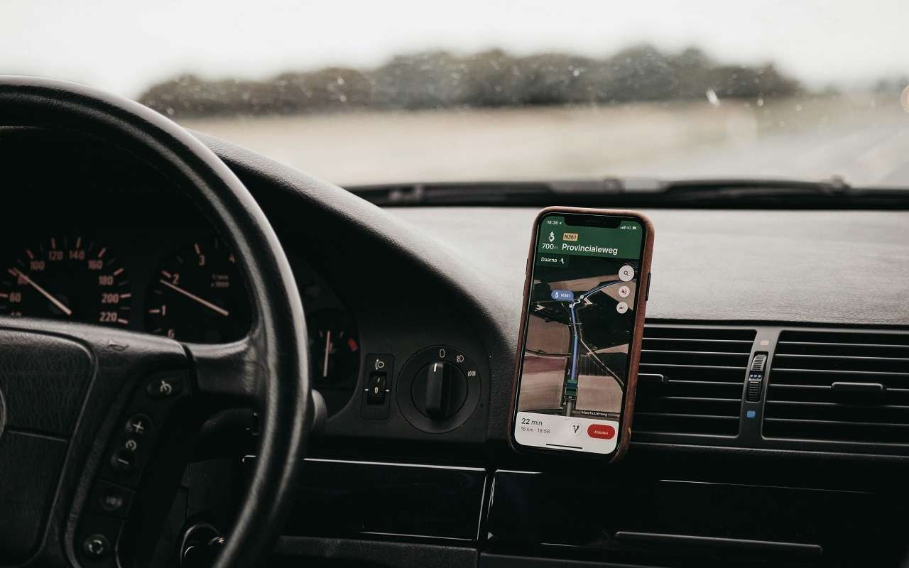 Карты Google начнут самостоятельно бороться с пробками