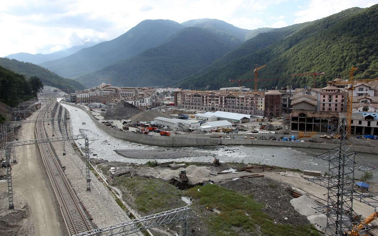 Село Эстосадок в Красной Поляне попадет в зону строительства новой железной дороги