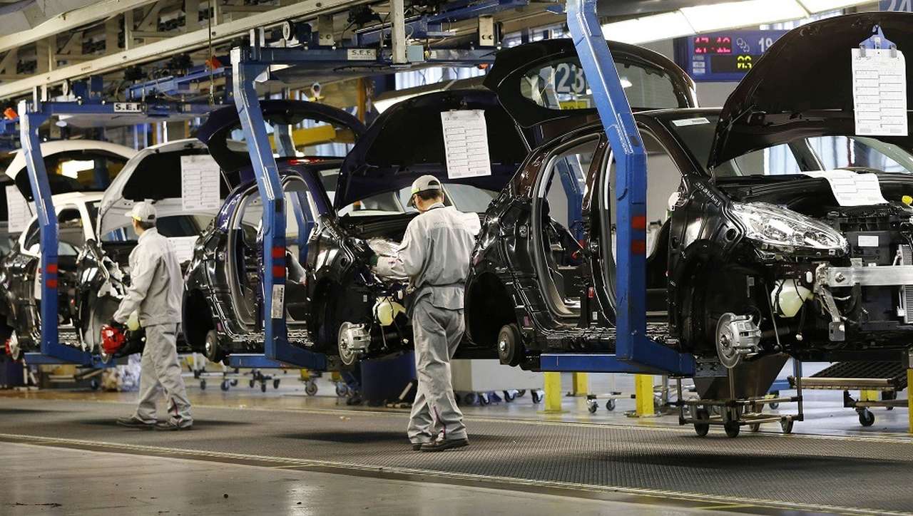 PSA/Peugeot-Citroen не будет закрывать французские заводы